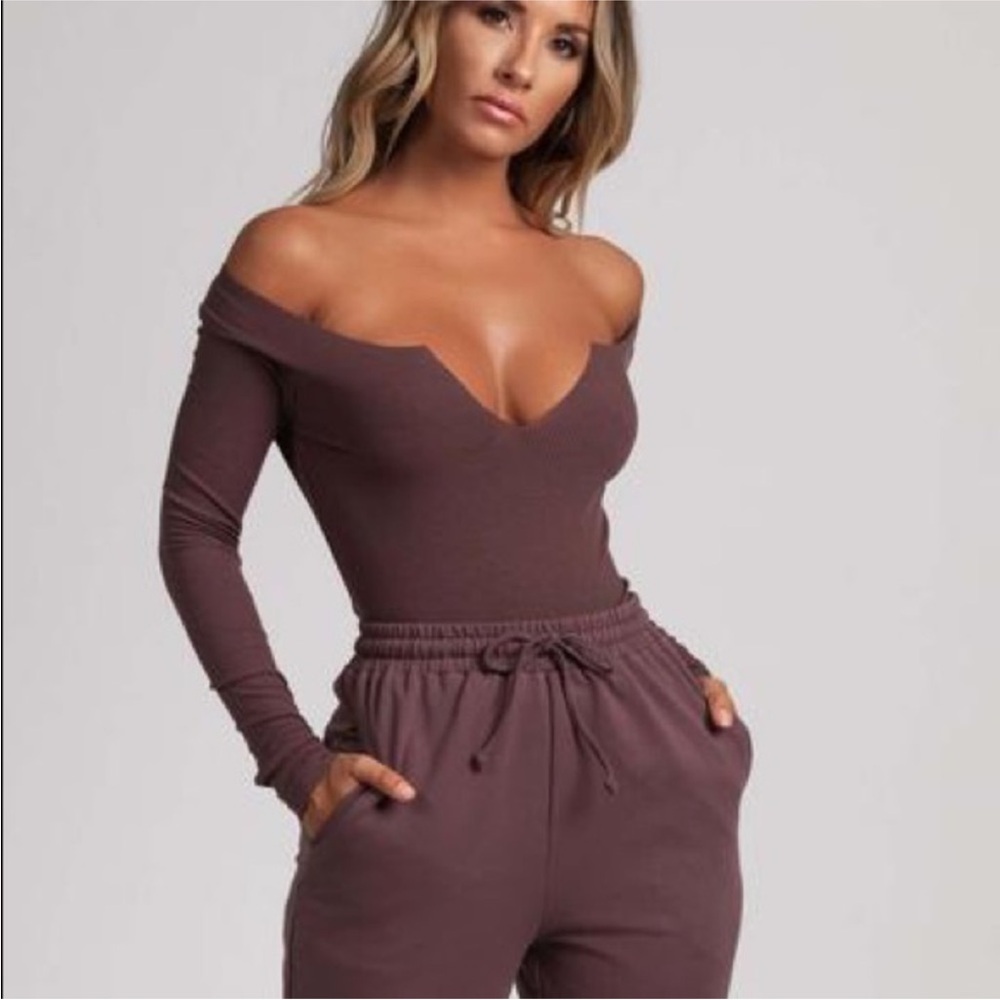 Meshki Malene V-Neck Ribbed Bodysuit Mauve - Picture 1 of 3